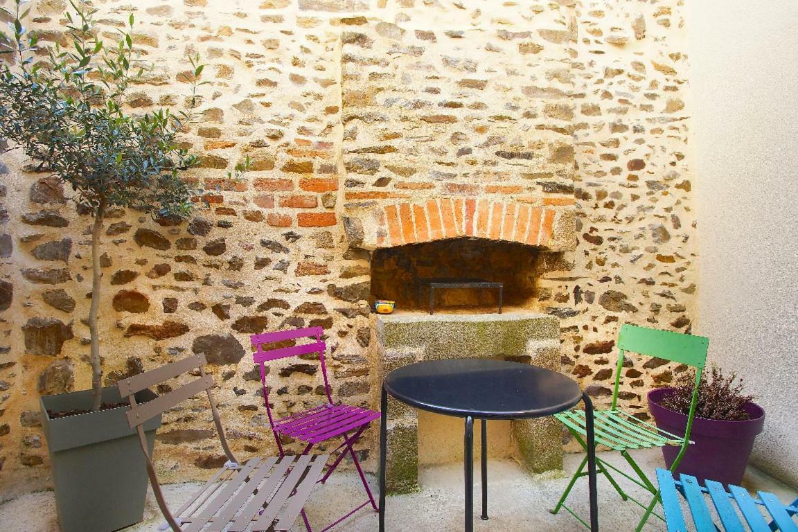 Le Delicatessen Fougeres Exterior foto